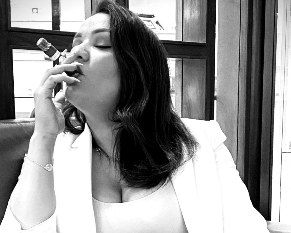 The Art of Smoking a Cigar_ A Beginner's Guide